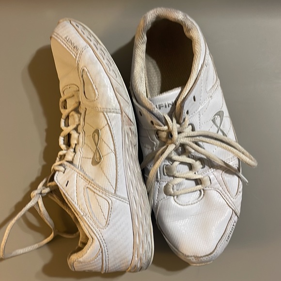 Infinity Rival Size 8 - Picture 3 of 5